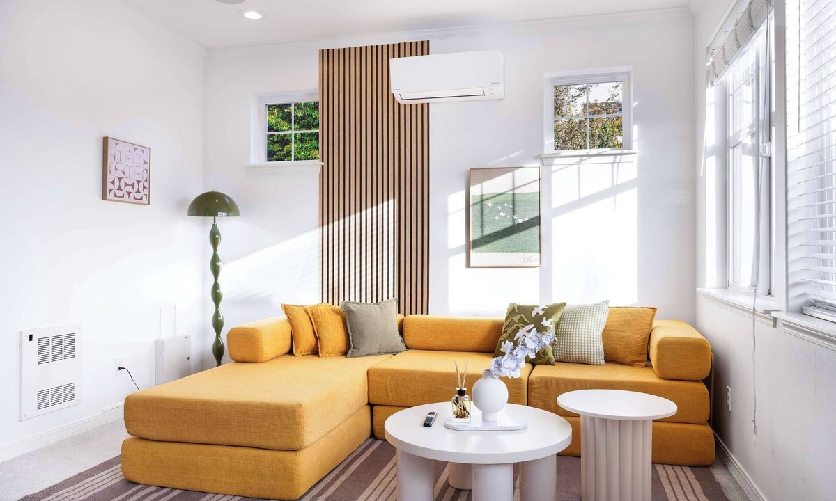 East Queen Anne House | Rare 2BR Modern Urban Escape, Free Parking