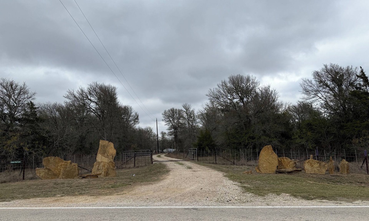 Red Rock Other | Rare 45-Acre Barndominium Rental in Bastrop – Minutes to Hwy 71 & Austin
