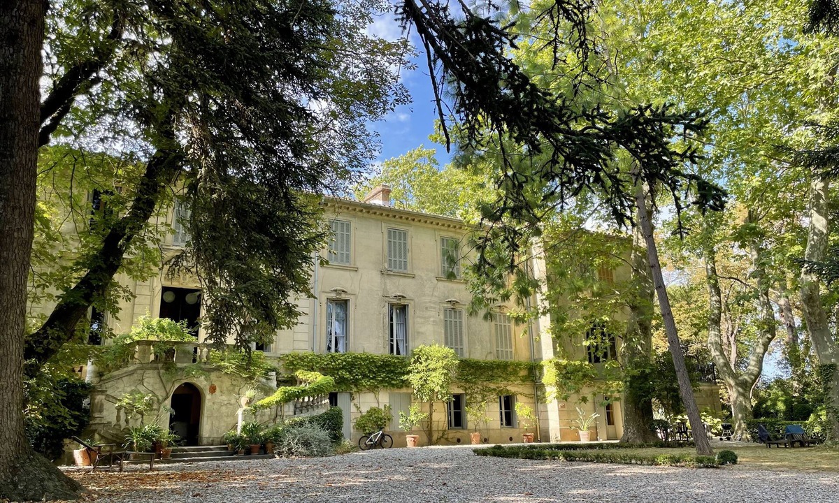 Montlaur House | Rare. An oasis of freshness at the gates of Carcassonne pool and shaded park.nn
