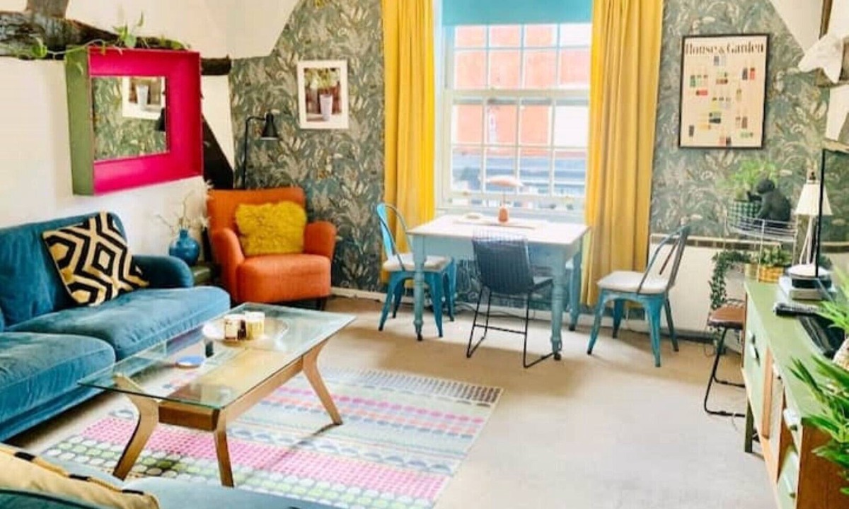 Coleshill Apartment | *RARE FIND*14thCent*Grade 2 Listed*Unique building