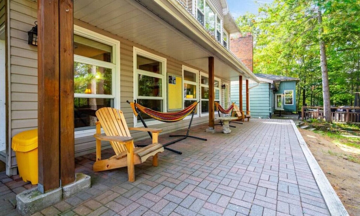 Dwight Apartment | Rare Muskoka Chalet Suite - B5