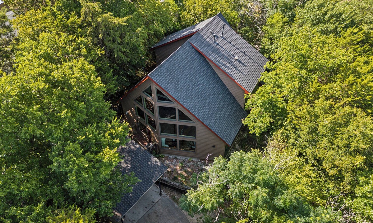 Oak Cliff House | RARE OPPORTUNITY BEAUTIFUL 3/2