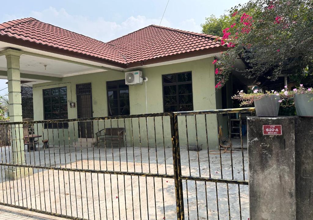 Kampung Rambutan Rendang House | Raudah Homestay