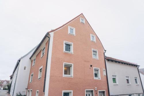 Straubing Apartment | raum life - Refugium über Dächer