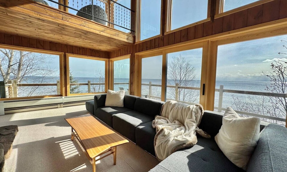 Grand Marais House | Raven’s Point | Lake Superior | Panoramic Views