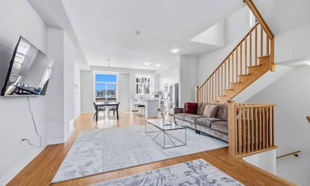 Gormley House | Ravine Crest Townhome | 3 Bedroom
