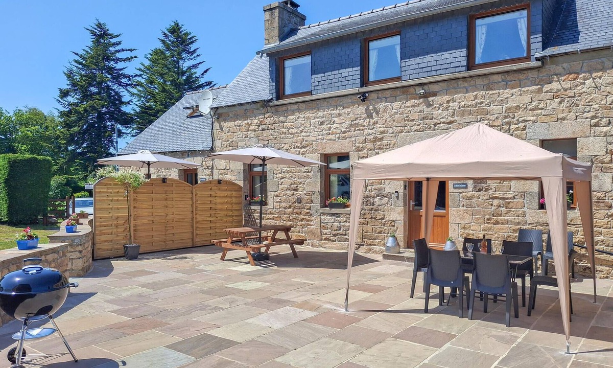 Louargat House | Ravissante maison Bretonne