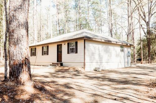 Brookeland House | Rayburn's Drowsy Lane Retreat