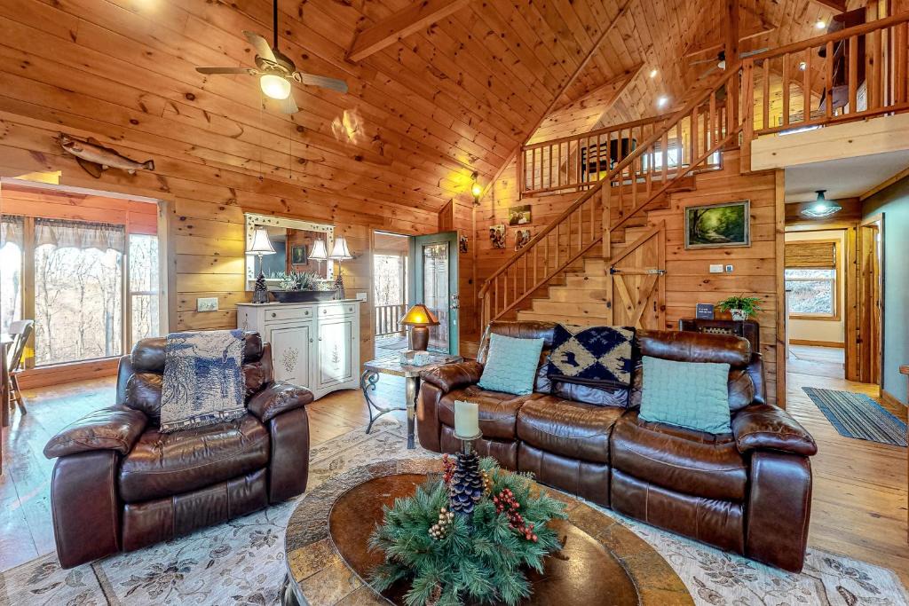 Morganton House | Raymond's Hideout