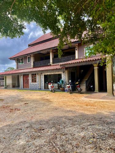 Kampung Merang House | RAZAK GUEST HOUSE