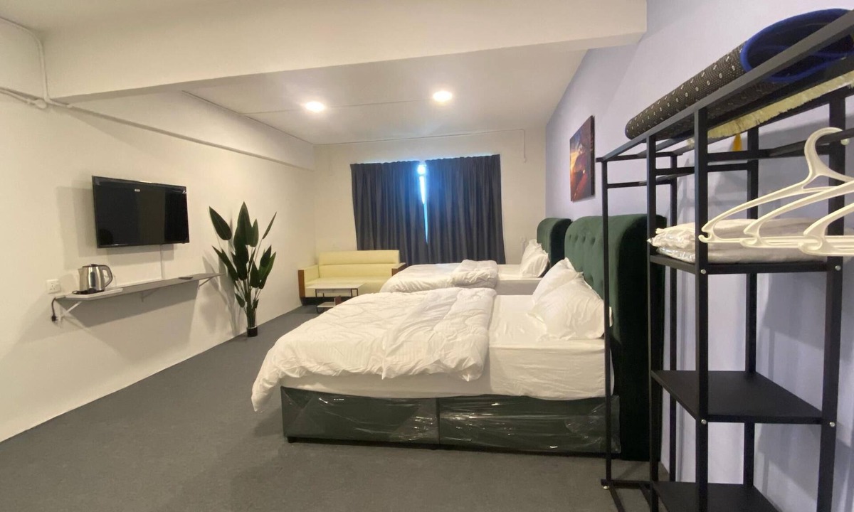 Larut Hotel | RAZO VILLAGE INN