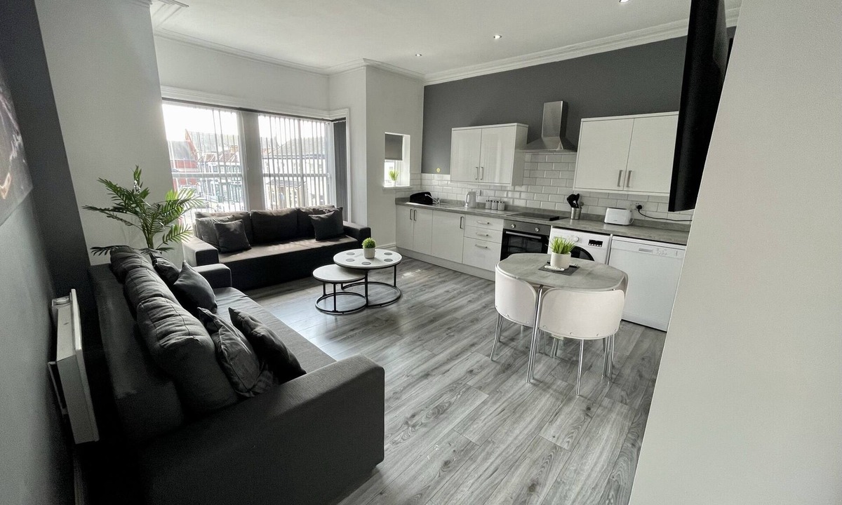 Blackpool Town Center Apartment | Reads Luxury Apartments
