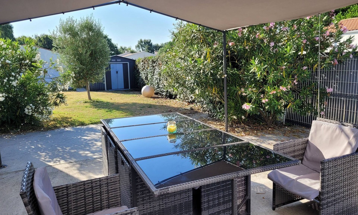 Le Chateau-d'Oleron Villa | Recent 140m² single-storey villa, bright, spacious, comfortable, fenced.