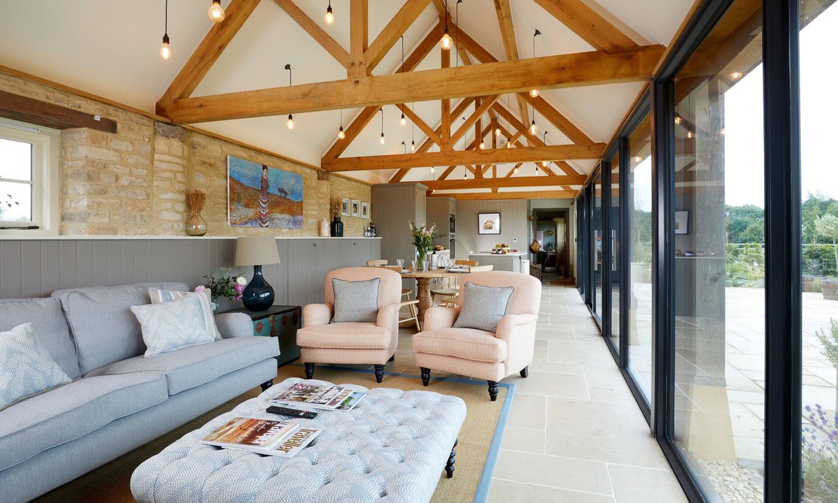 Ampney Crucis House | Recent Cotswolds Barn Conversion near Bibury