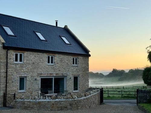 Shoscombe House | Recently converted barn on the outskirts of Bath
