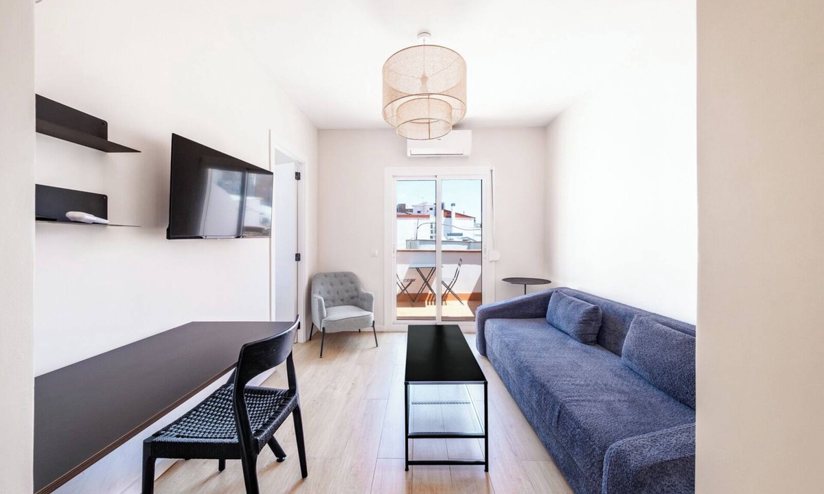 Sants Apartment | Recently refurbished 3 bedroom apartment with terrace