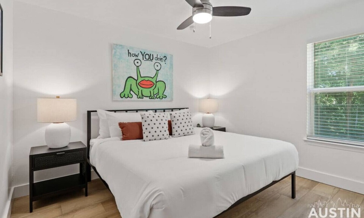 East MLK Apartment | Recently Renovated E Austin Duplex + Free Parking