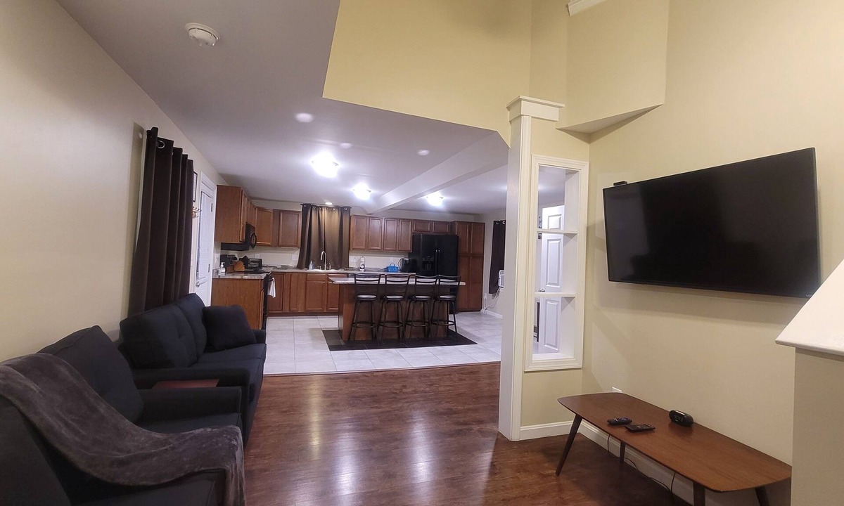 Berlin Apartment | Recently Renovated Northern Escape