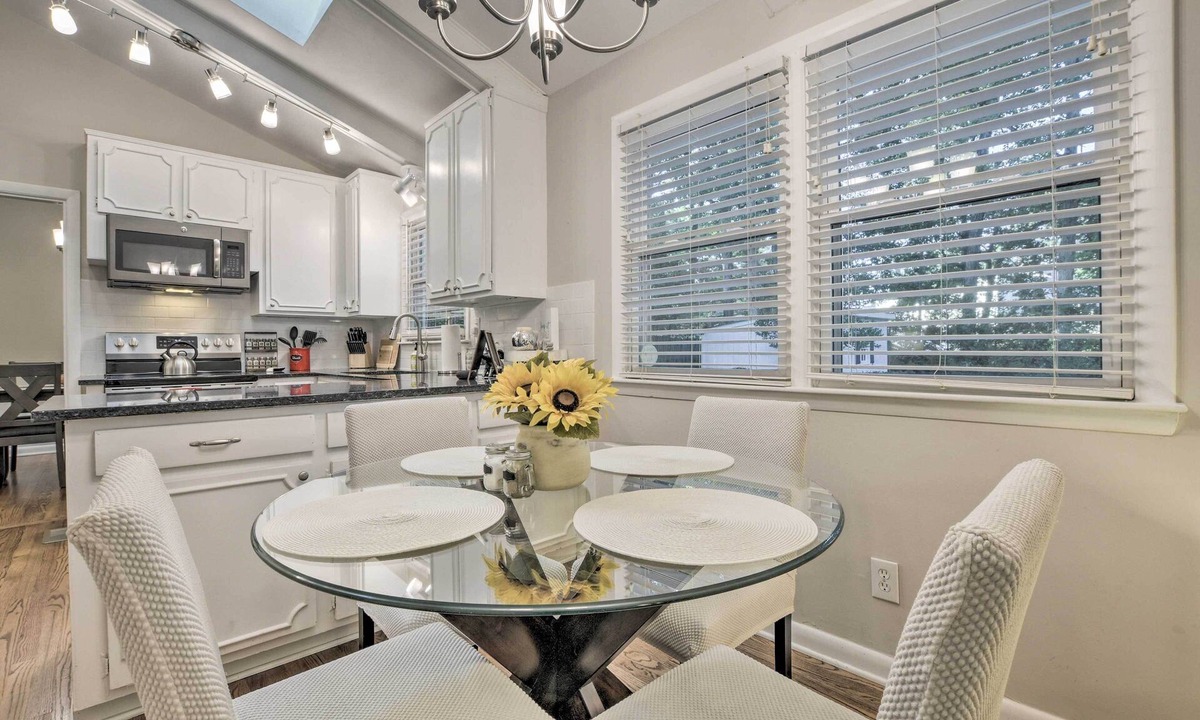 Raleigh Cottage | Recently Renovated Raleigh Retreat w/Patio!
