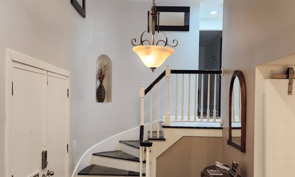 Mitchell Condo | Recently Renovated Townhome