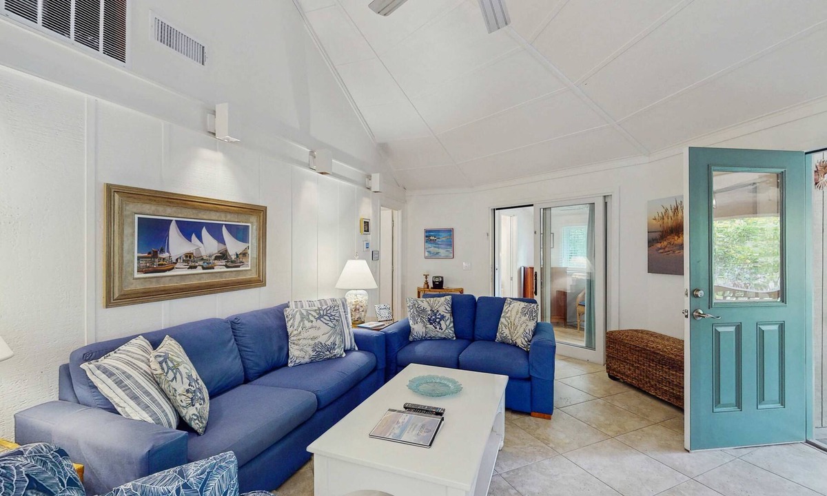 Night Heron Condo | Recently Updated Resort Villa with WiFi & Pool - Quick Walk to Beach