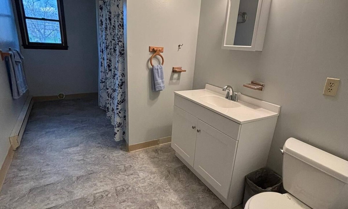Clarks Summit Apartment | Red Barn Village: Large space with 1 Bed/1 Bath