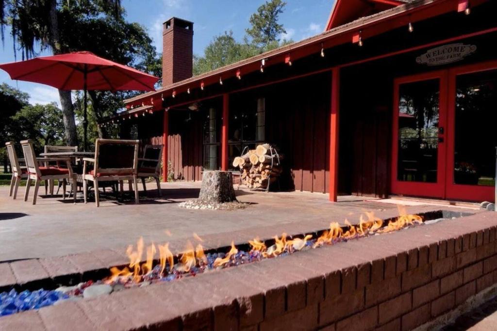 New Ulm House | Red Bird Ranch - Private 140 acre Ranch Sleeps 12