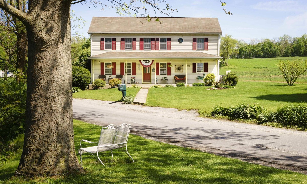 Carlisle Bed & Breakfast | Red Cardinal Bed and Breakfast