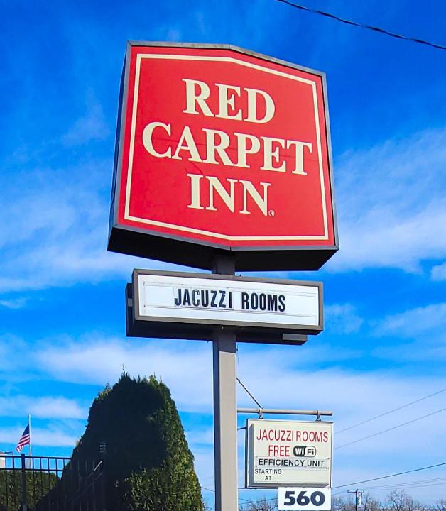 West Springfield Hotel | Red Carpet Inn West Springfield
