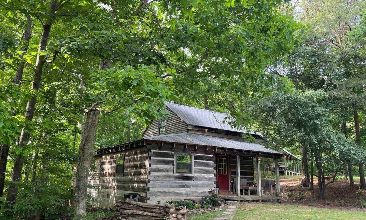 Chatsworth House | Red Door Cabin