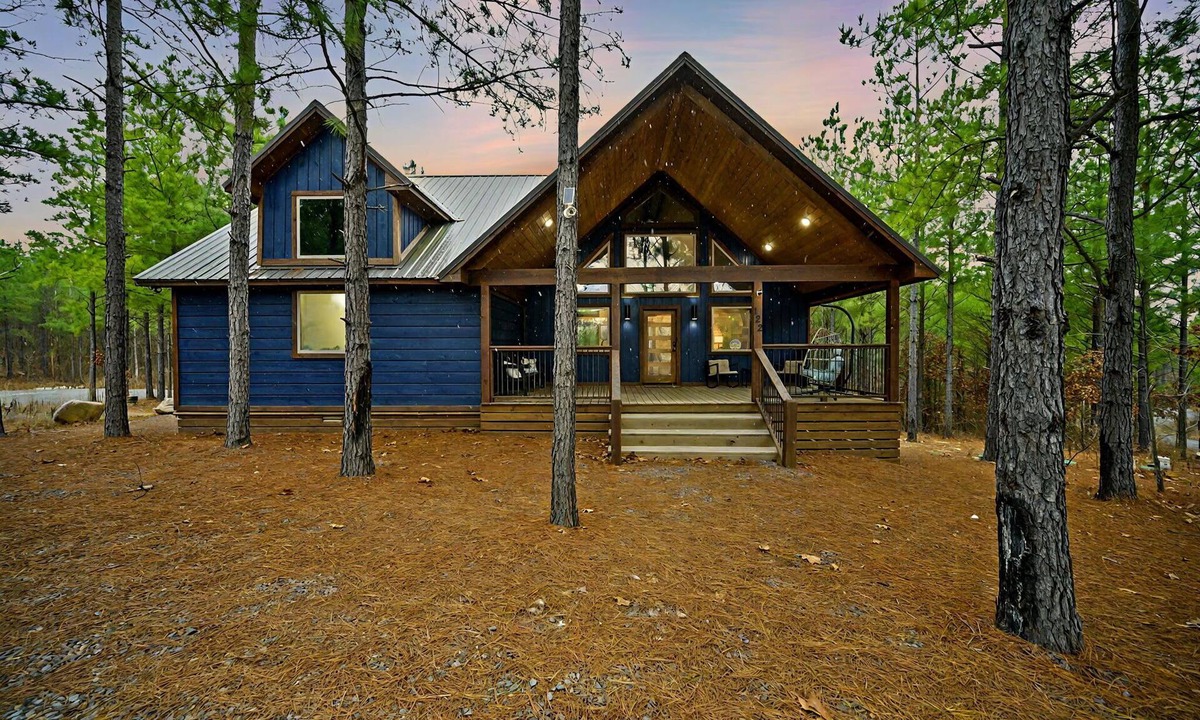 Pickens Cabin | Red Fern Cabin Beauty Awaits