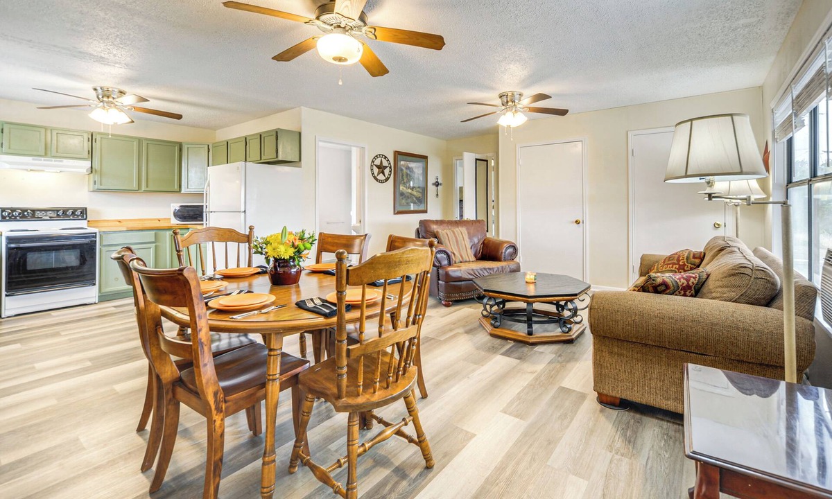 Blanco Cabin | Red Horse Ranch | 200 Acres, Trails & Nature Views