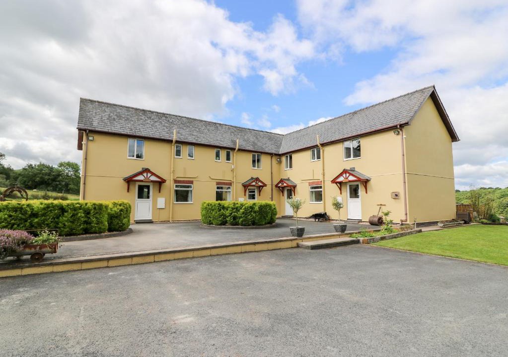 Disserth and Trecoed House | Red Kite Cottage