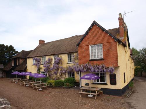 Broad Clyst Hotel | Red Lion