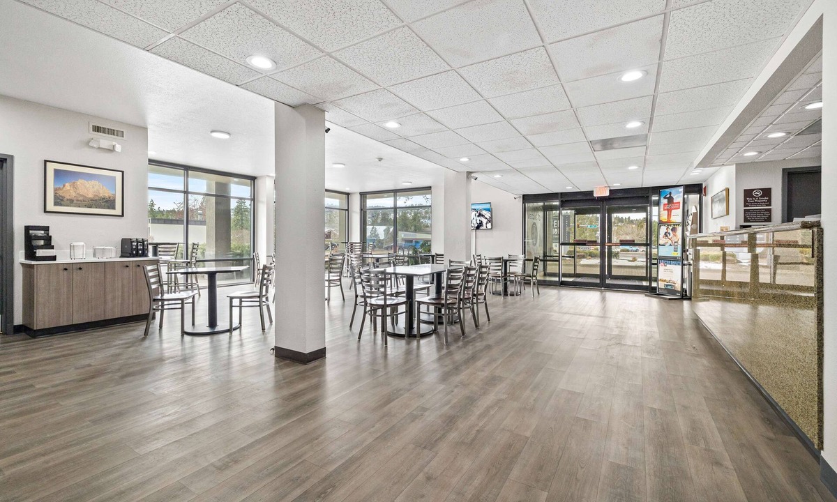 Orchard District Hotel | Red Lion Inn & Suites Deschutes River Bend