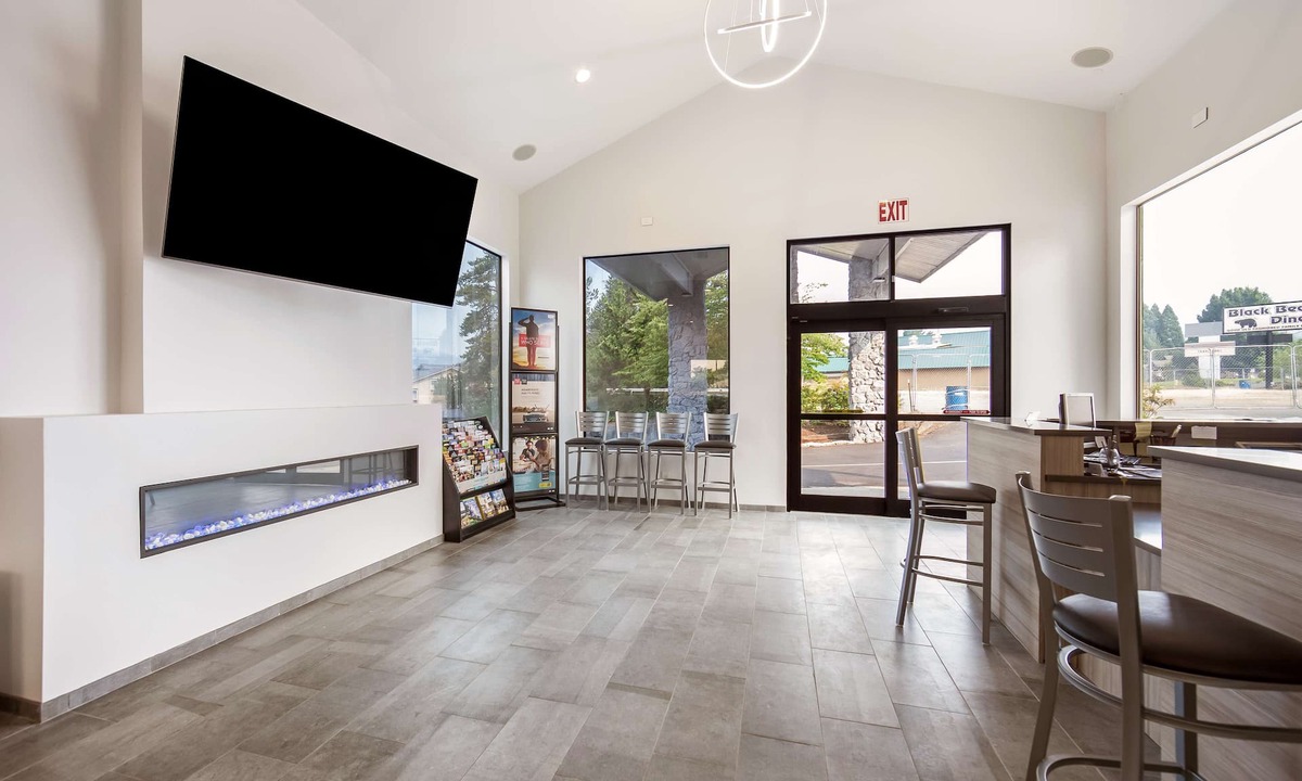 Grants Pass Hotel | Red Lion Inn & Suites Grants Pass