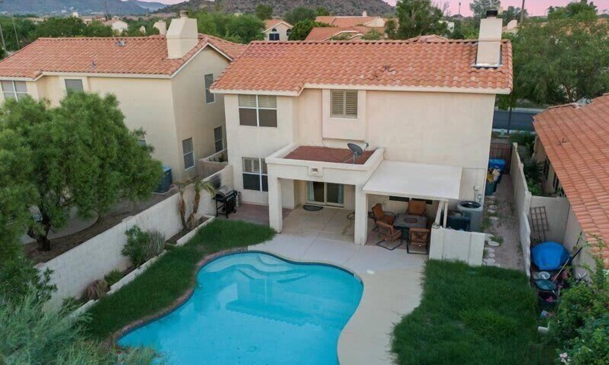 Red Mountain Ranch House | Red Mountain Ranch home, BBQ, pool