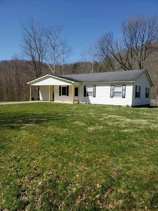 Stanton House | Red River Gorge Creekside, New*Spacious *2 baths!