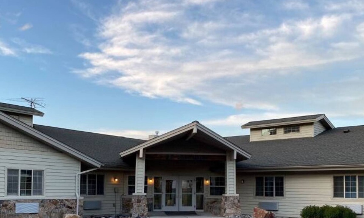 Challis Hotel | Red Rock Lodge