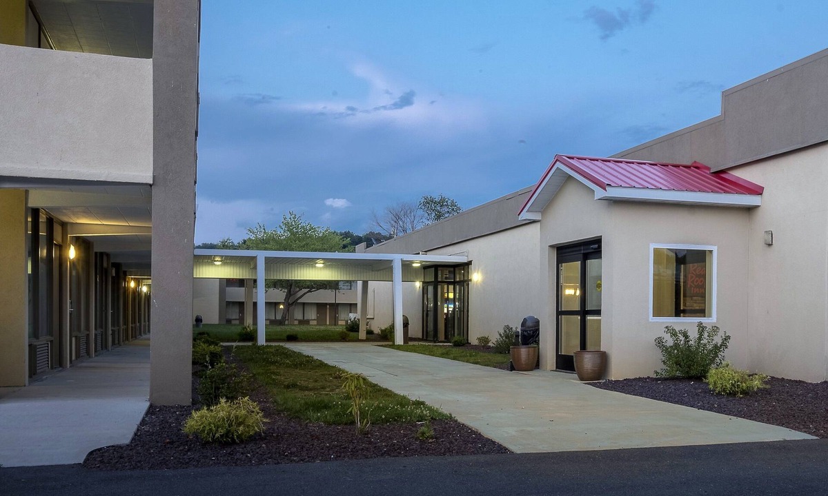 Clearfield Hotel | Red Roof Inn Clearfield