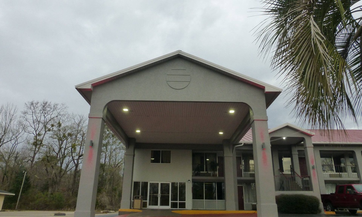 Evergreen Hotel | Red Roof Inn Evergreen