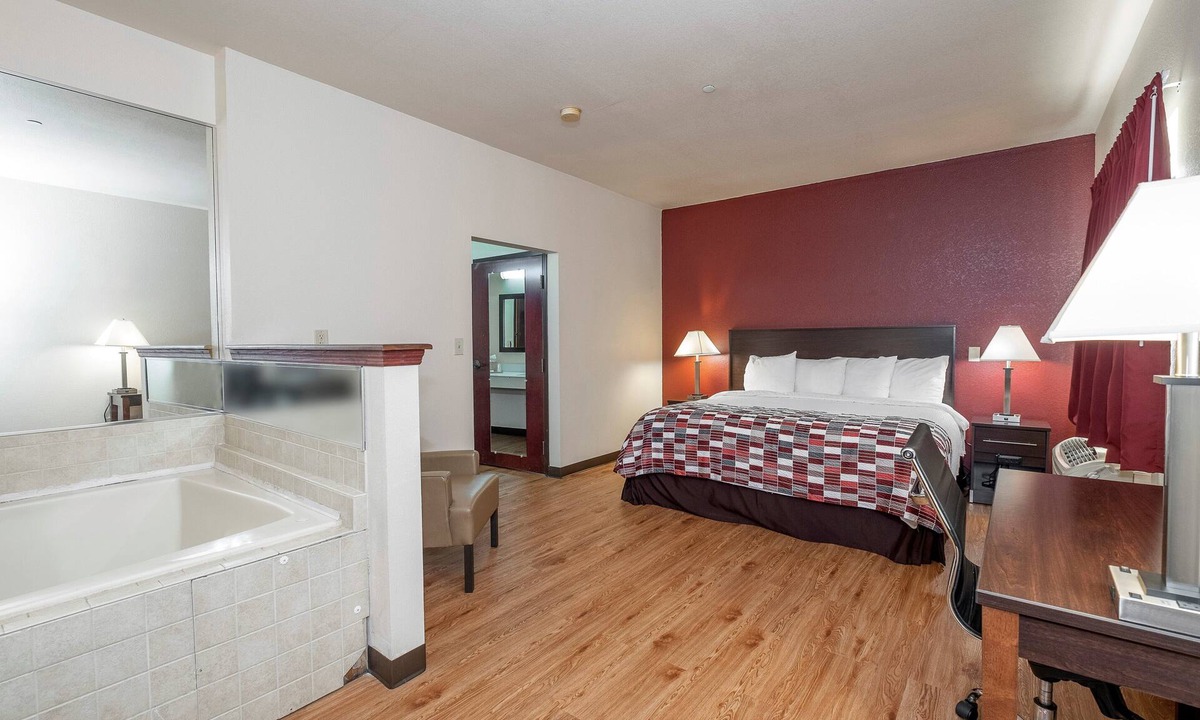 Hartselle Hotel | Red Roof Inn Hartselle