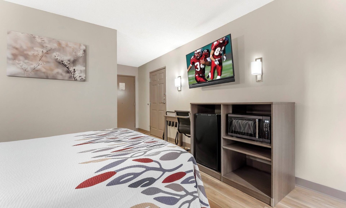 Johnstown Hotel | Red Roof Inn Johnstown