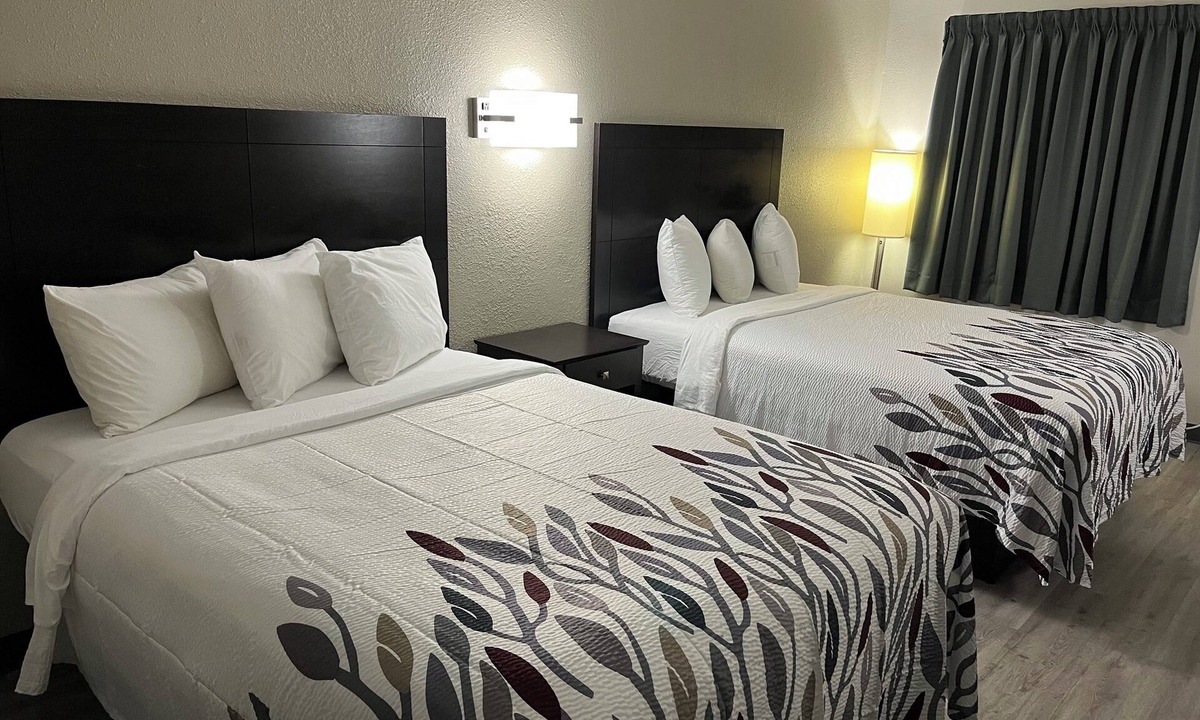 Kimball Hotel | Red Roof Inn Kimball, TN - I-24