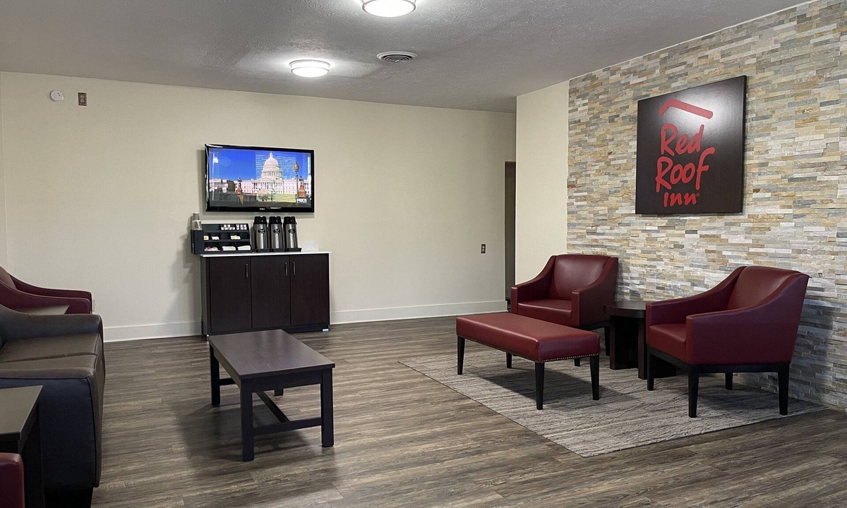 LaGrange Hotel | Red Roof Inn LaGrange