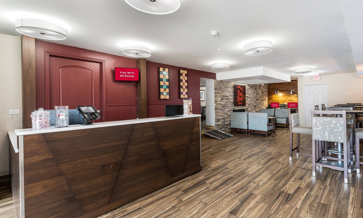 Morton Grove Hotel | Red Roof Inn Morton Grove