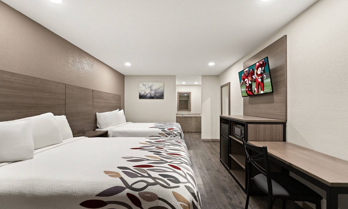 Nacogdoches Hotel | Red Roof Inn Nacogdoches