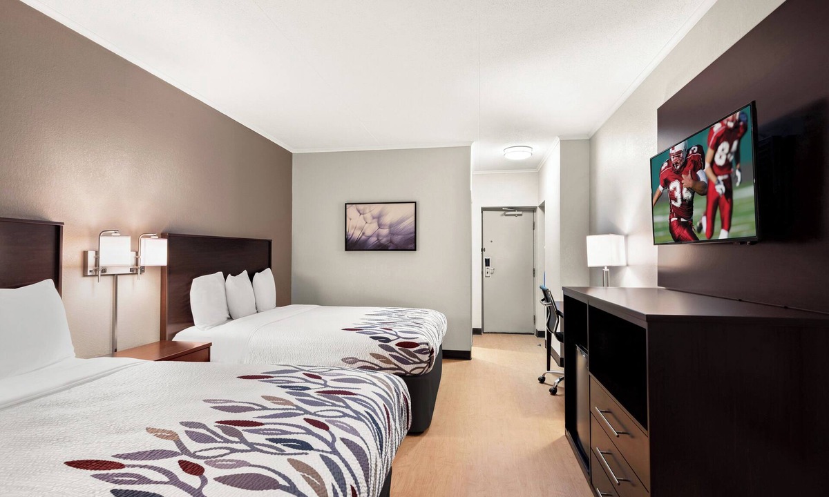 Norwich Hotel | Red Roof Inn Norwich