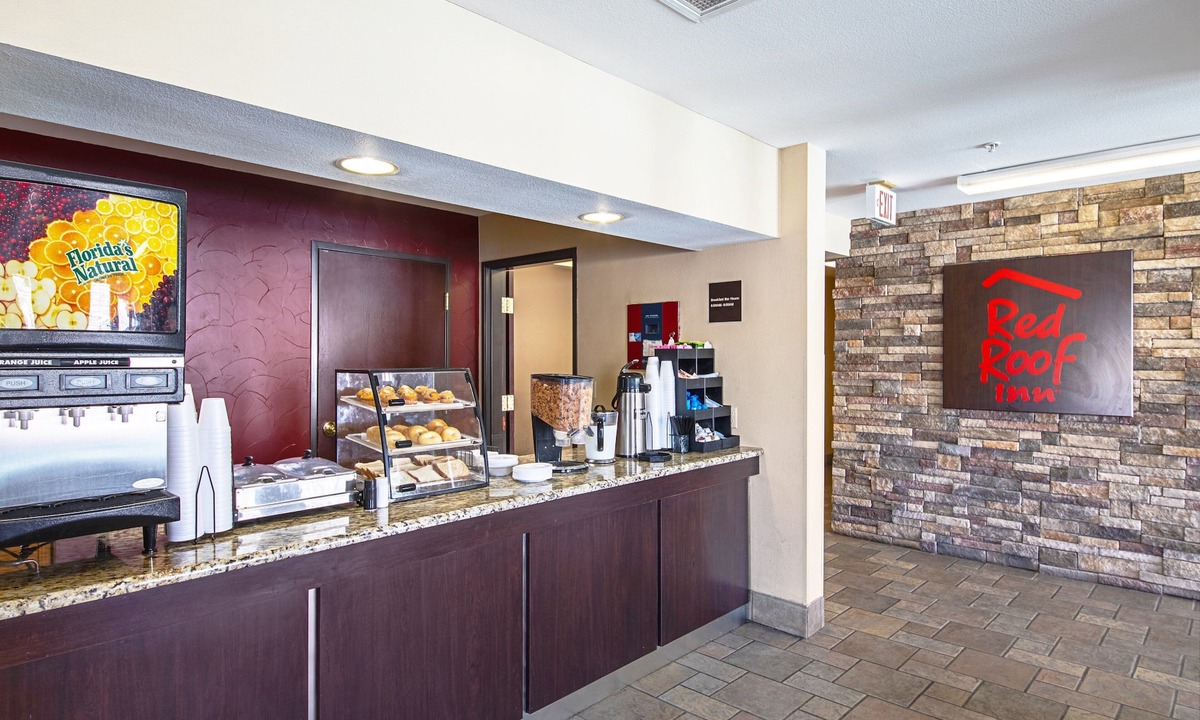Rio Vista Hotel | Red Roof Inn San Marcos