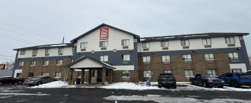 Hammond Hotel | Red Roof Inn & Suites Hammond, IN